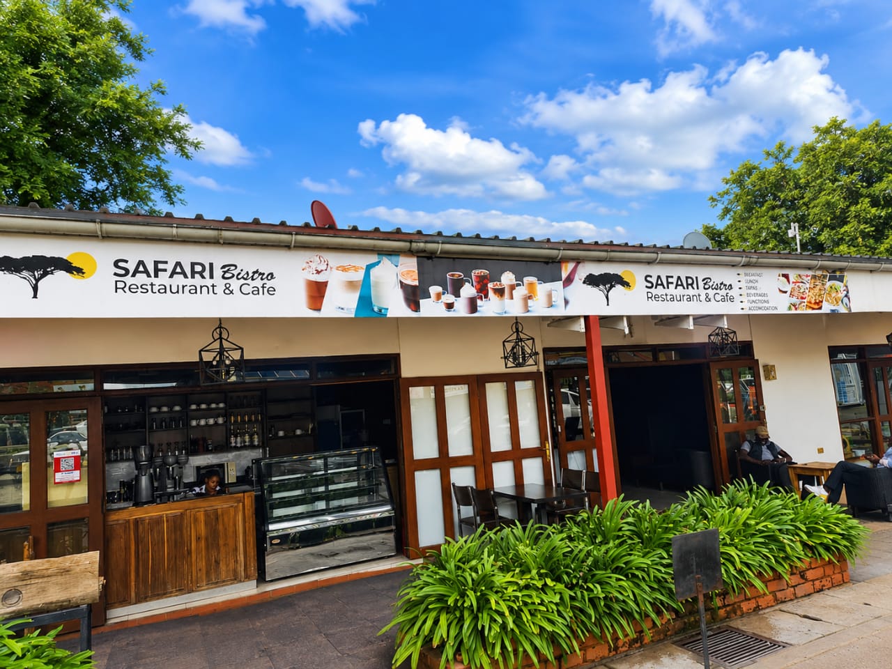 Safari bistro