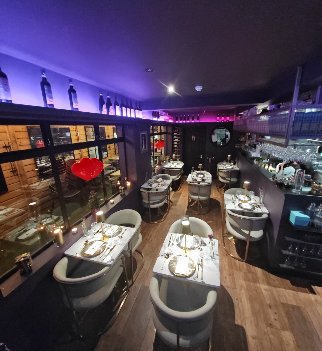 Foxy Lounge Restaurant