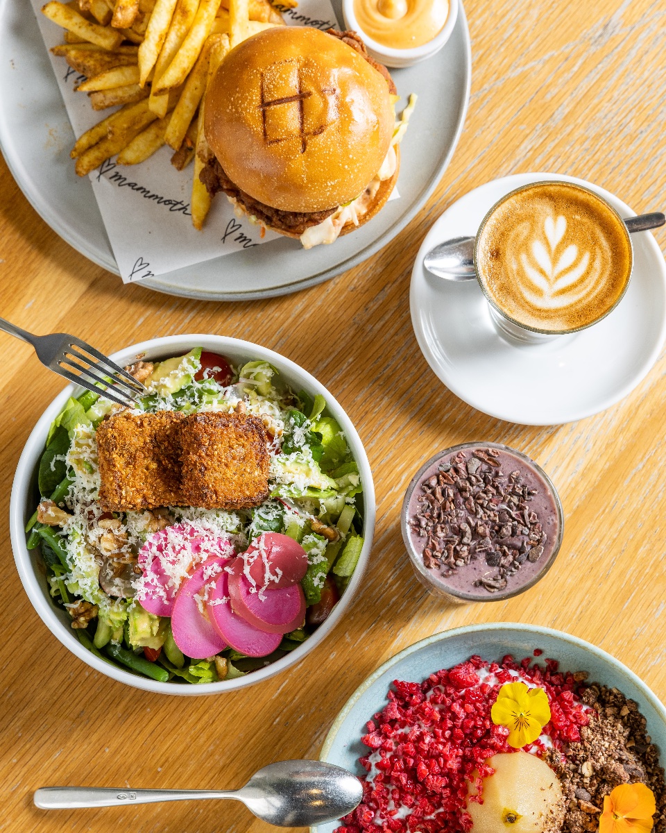 Mammoth Cafe