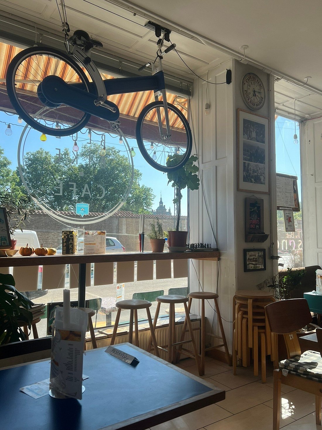 Blue Bike Café