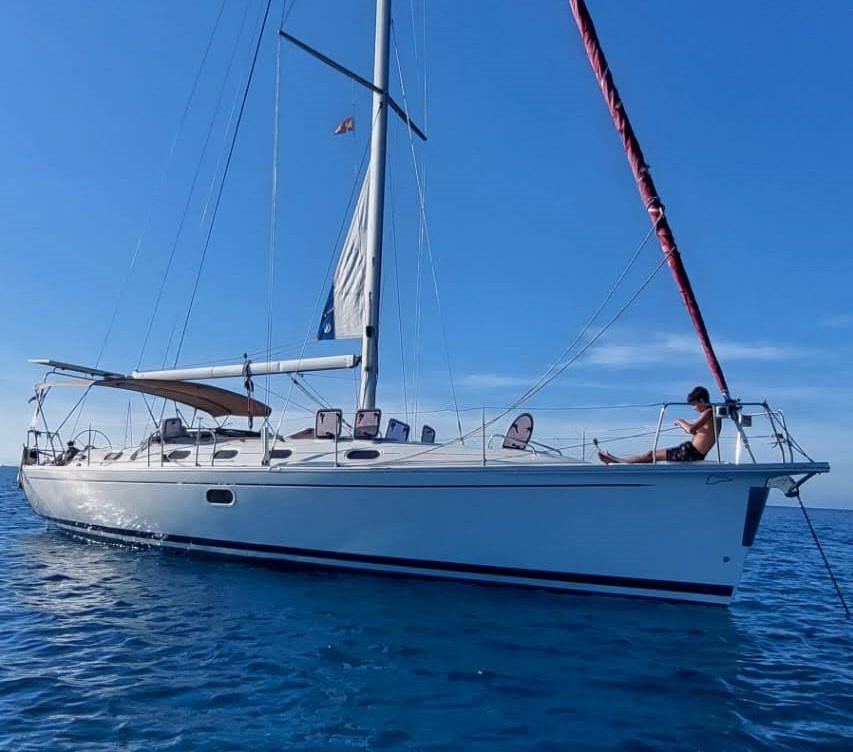 TANGO YACHT CHARTER SL