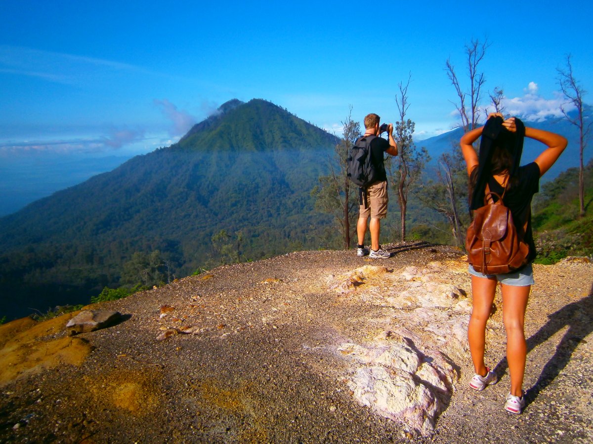 Travelife Tours