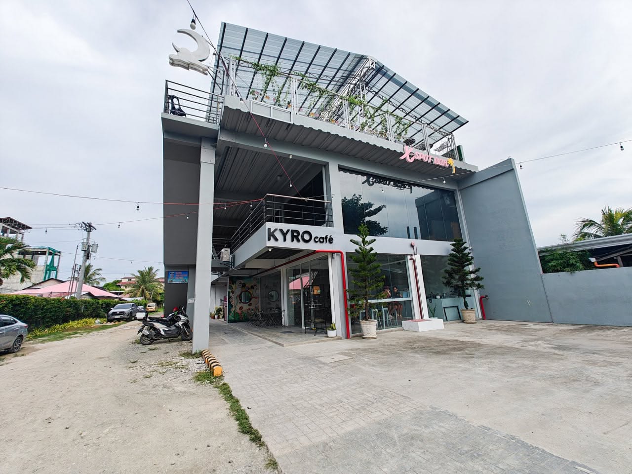 KYRO Café