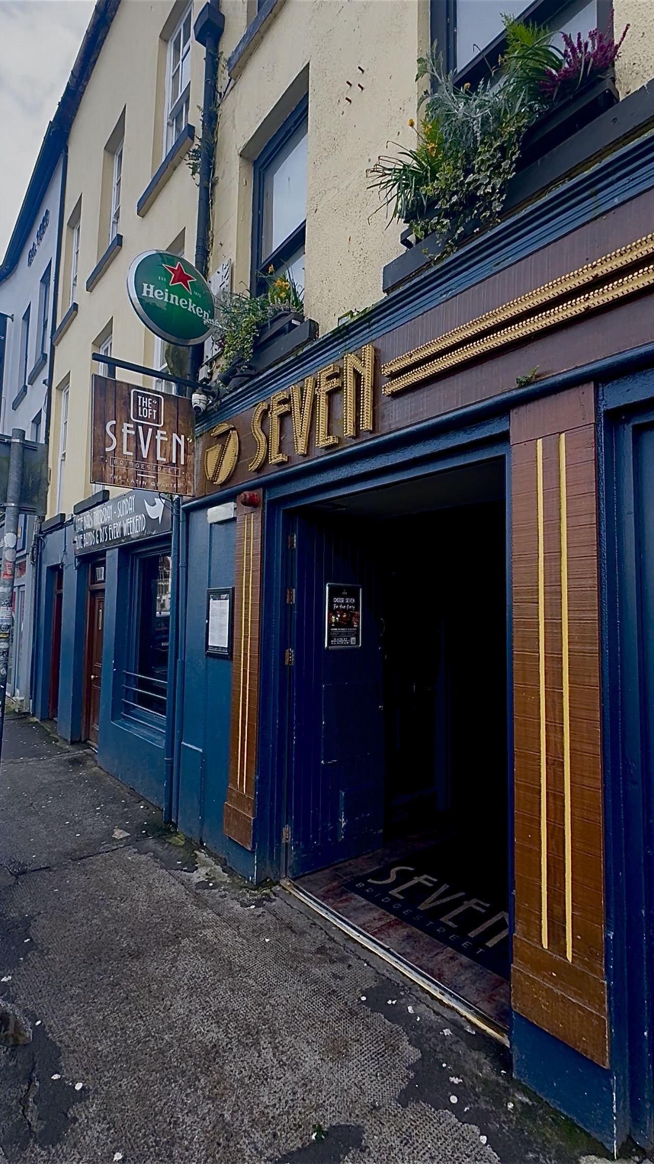 Seven Bridgestreet
