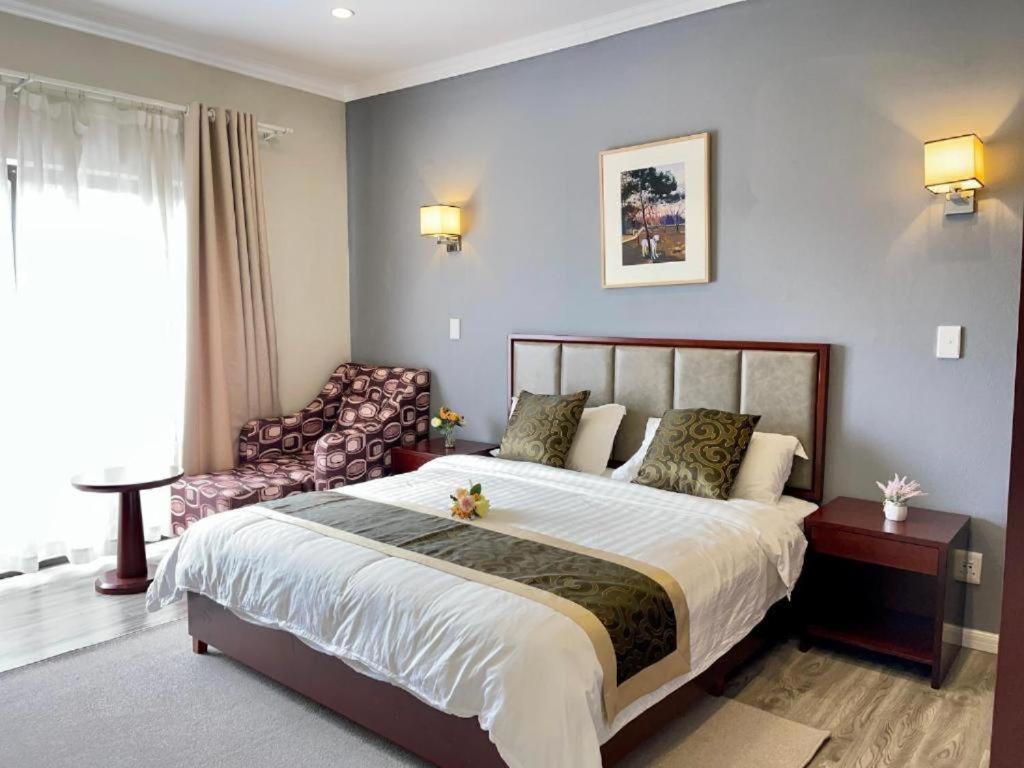 Azinnia Rivonia Guest House