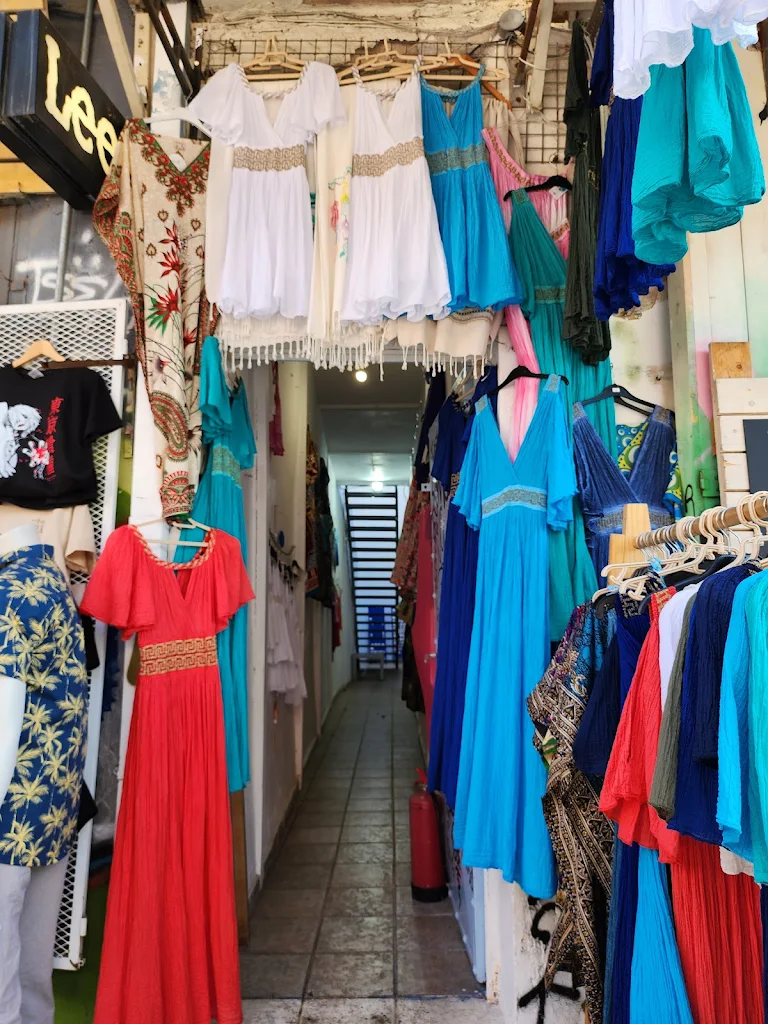 KIRKI'S SOUVENIRS SHOP