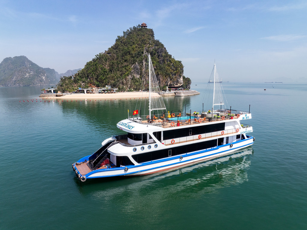 La Casta Cruise Group