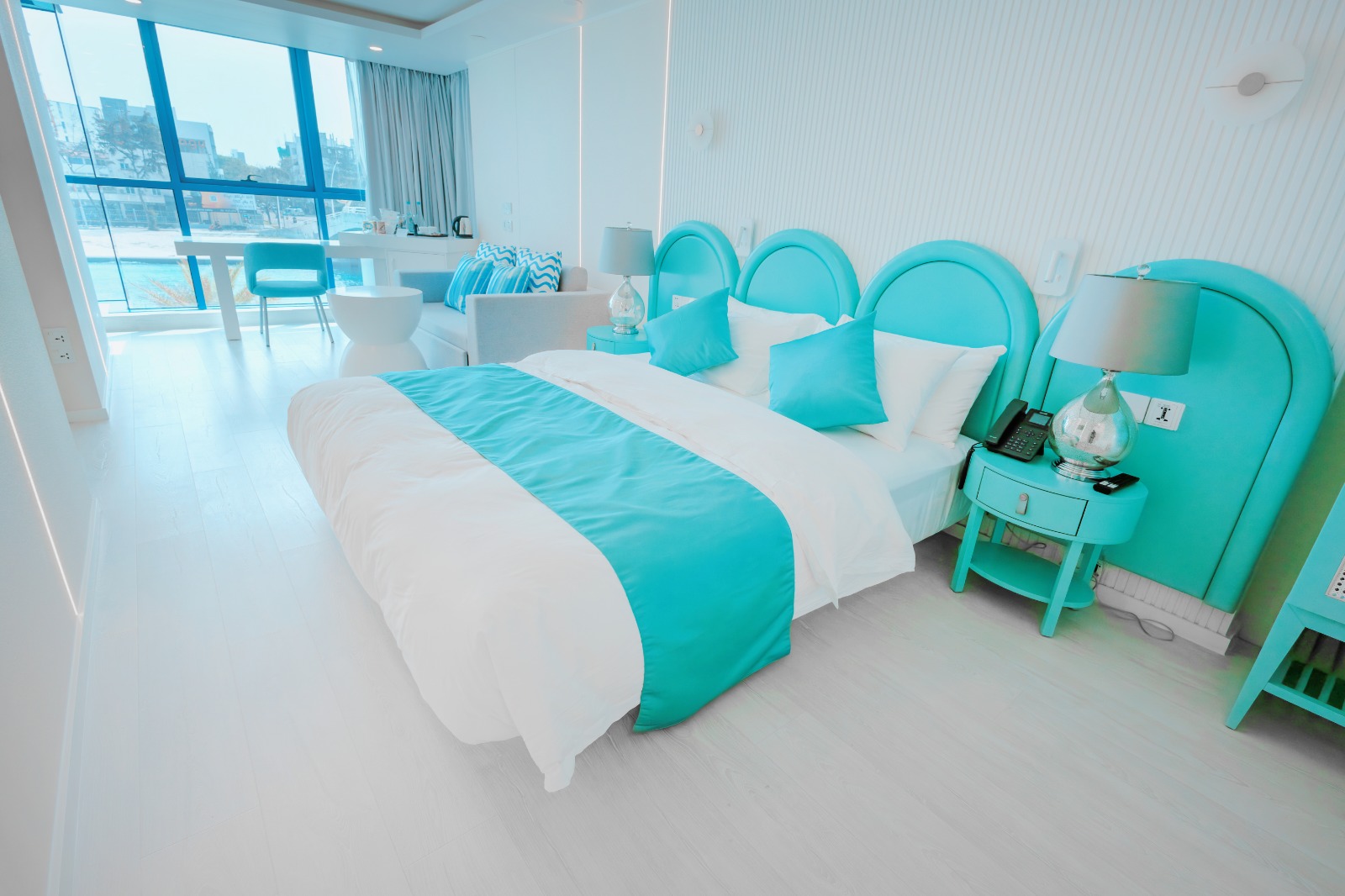 Rise & Shine Hotel