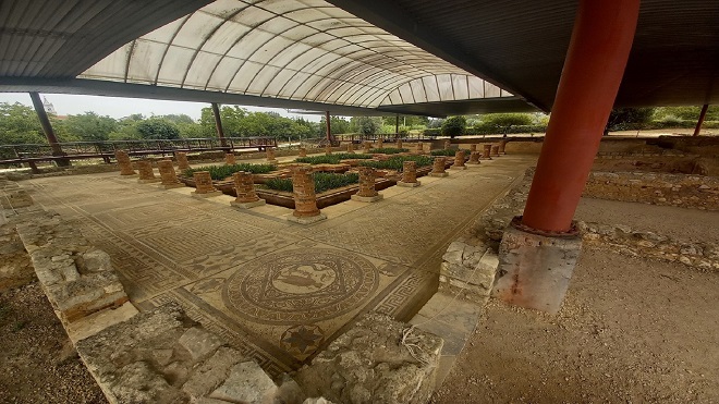 Walking tour in Conimbriga