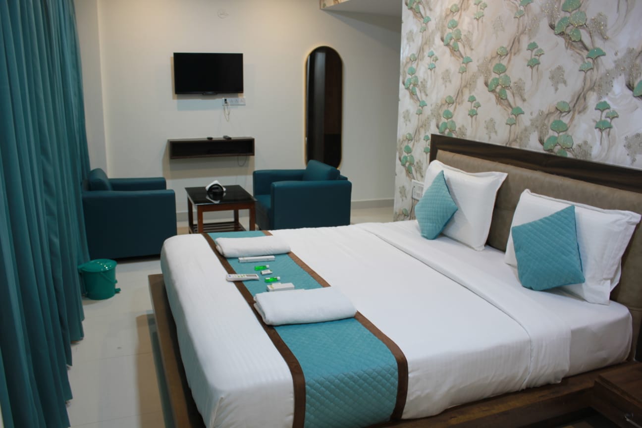 Vaishnavi Suites