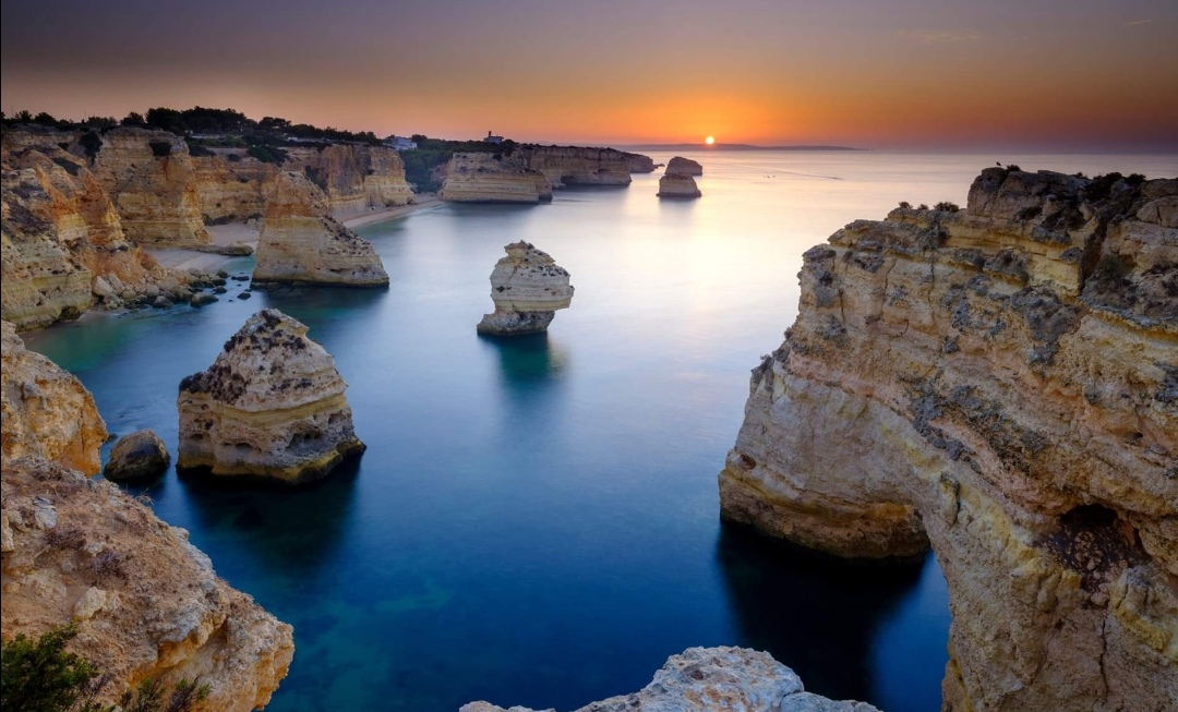 FOLIE-Private Luxury Cruises