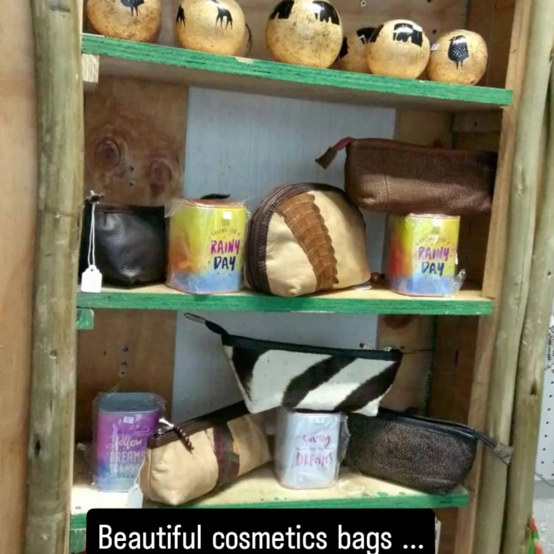 ElephantEye  Crafts and  Gifts