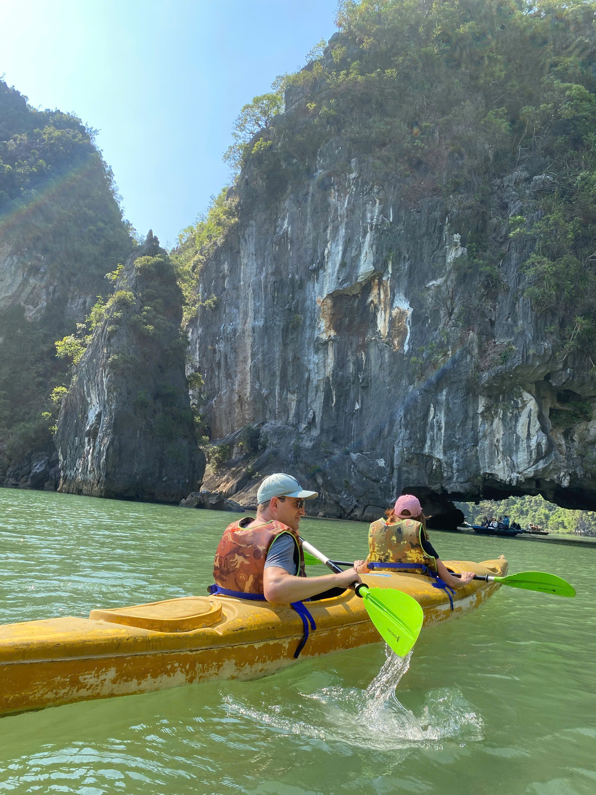Vietnam Top Travel
