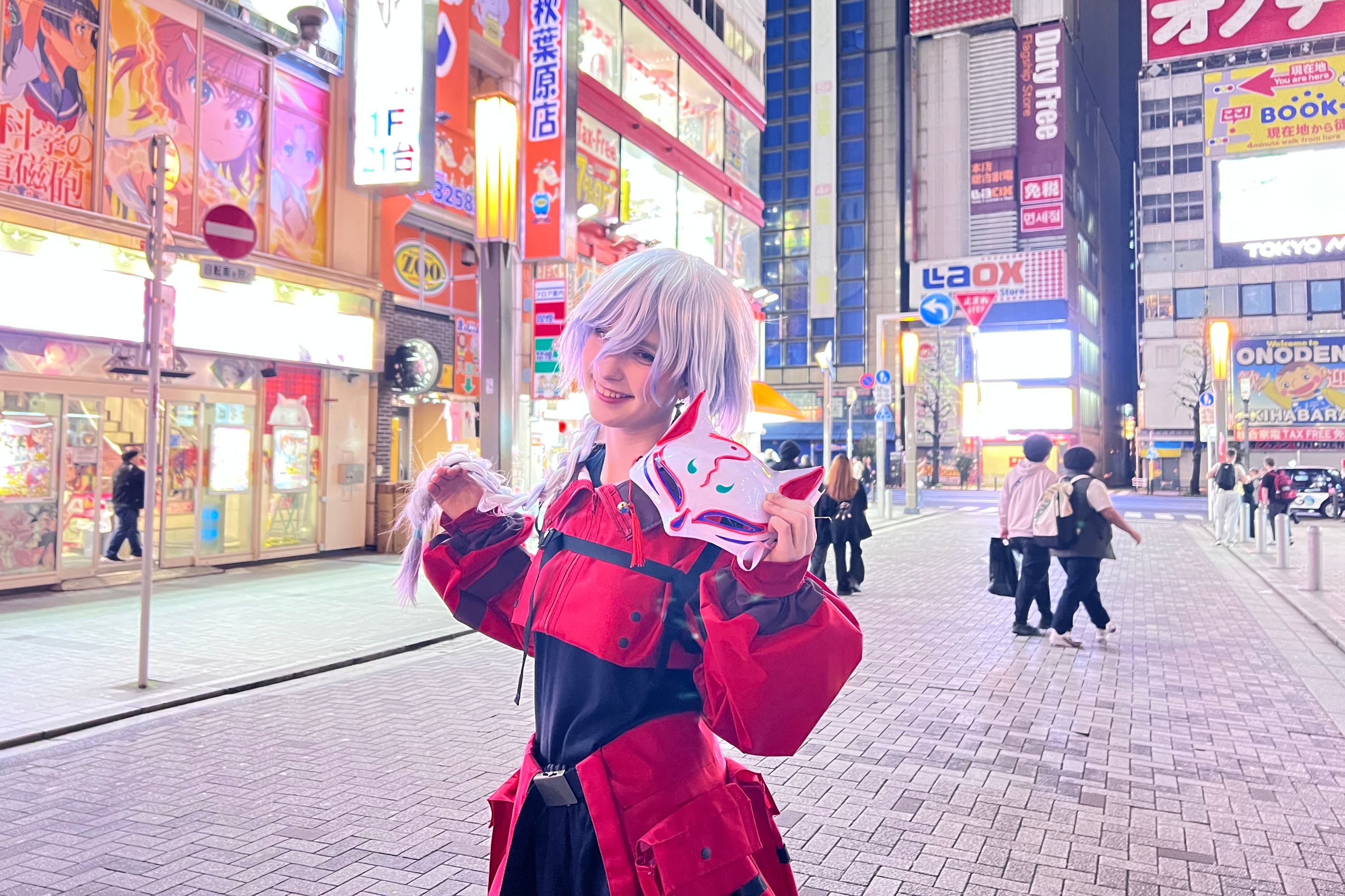 Professional Cosplay Experience  in Akihabara, Tokyo
