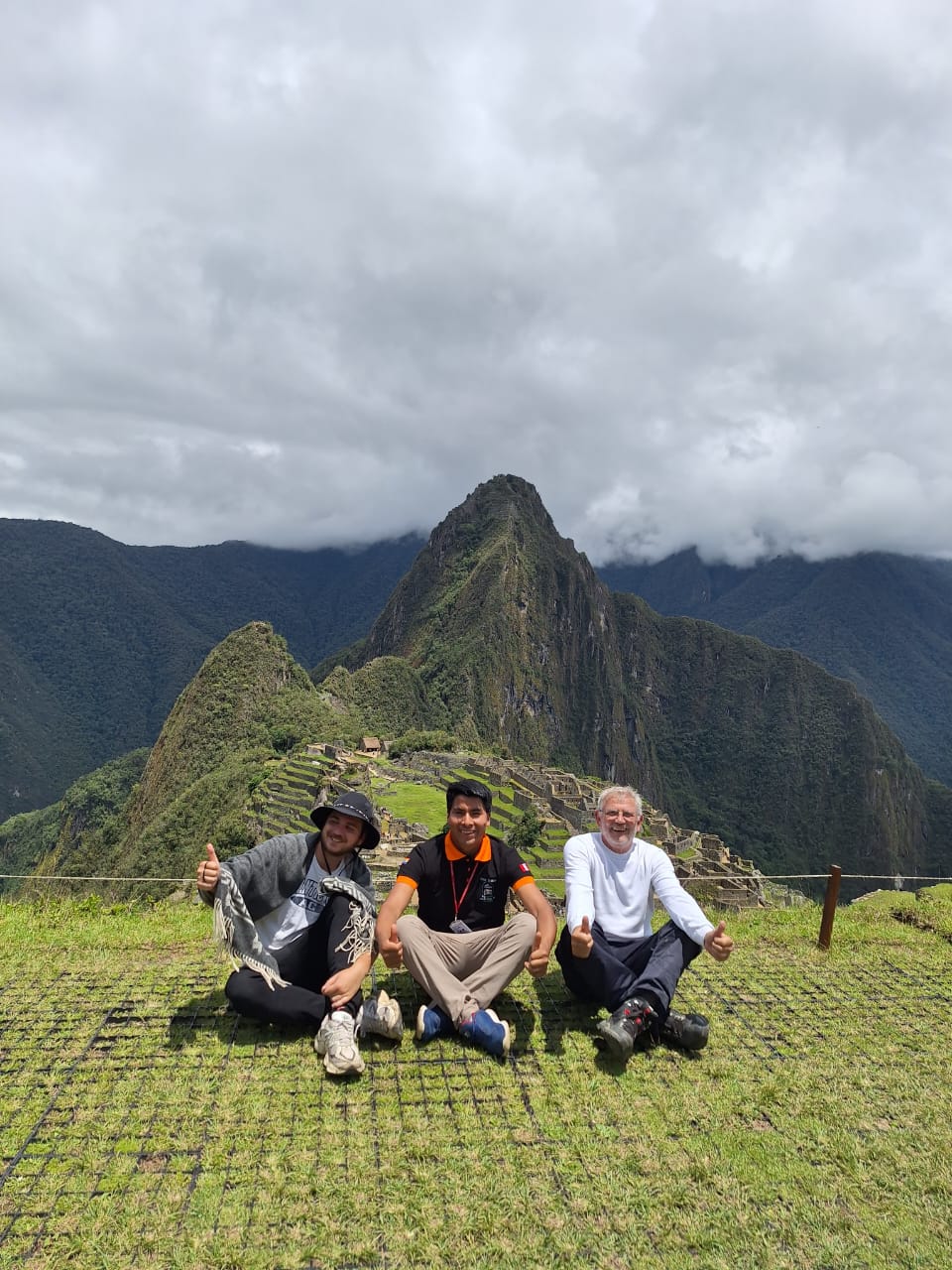 Chullos Travel Peru