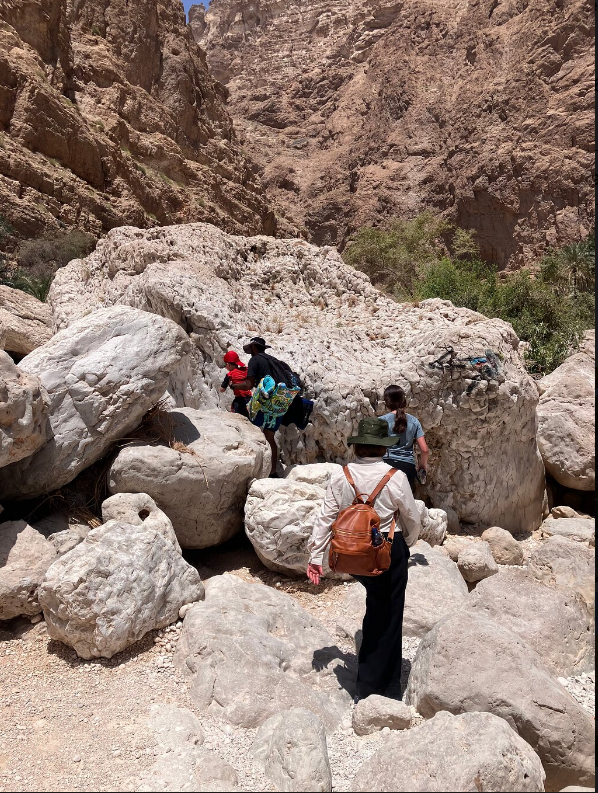 Full Day Private Tour to Wadi Shab and Bimmah Sinkhole