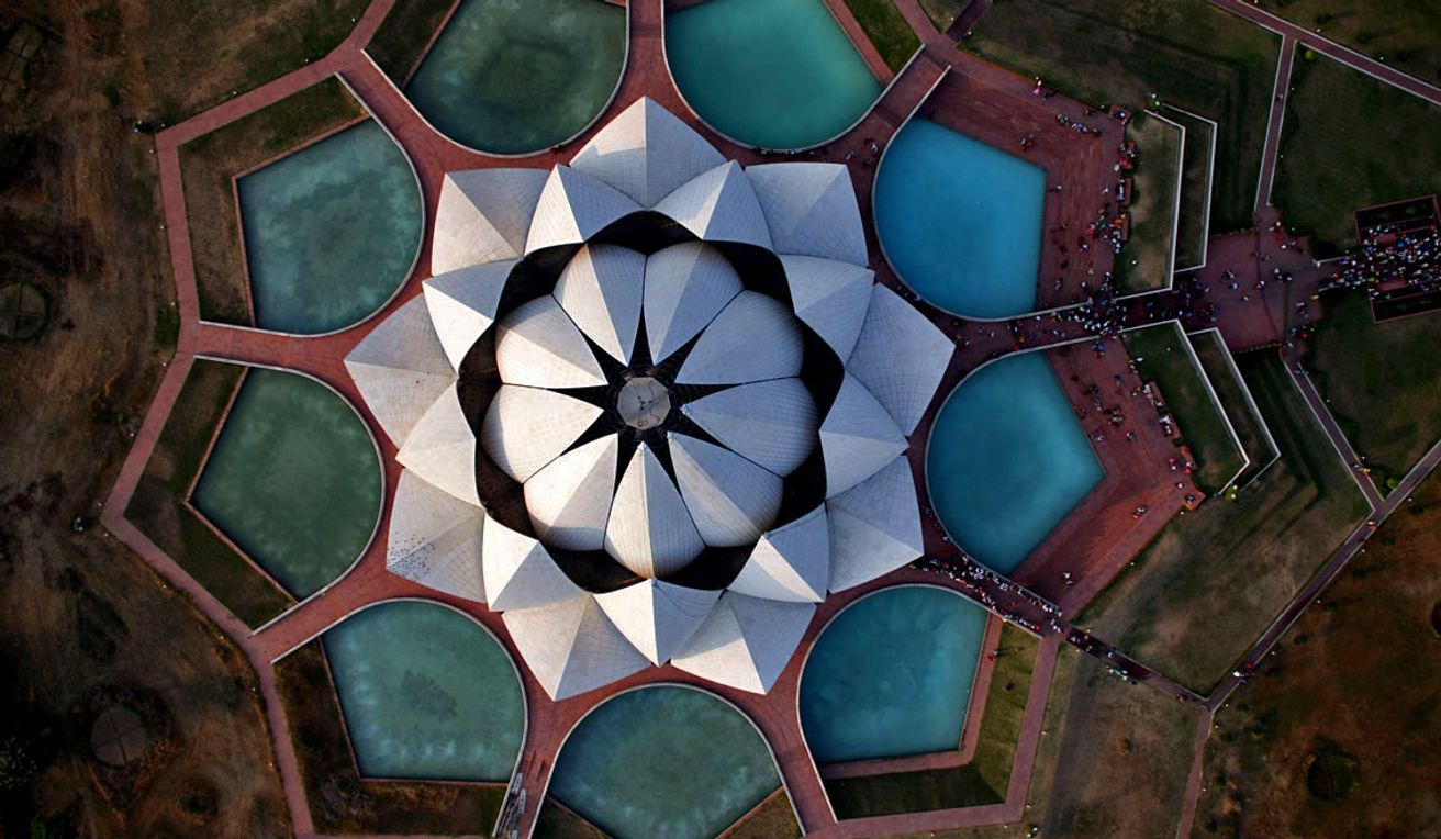 LUXE TIMETRAVEL & EXPERIENCES