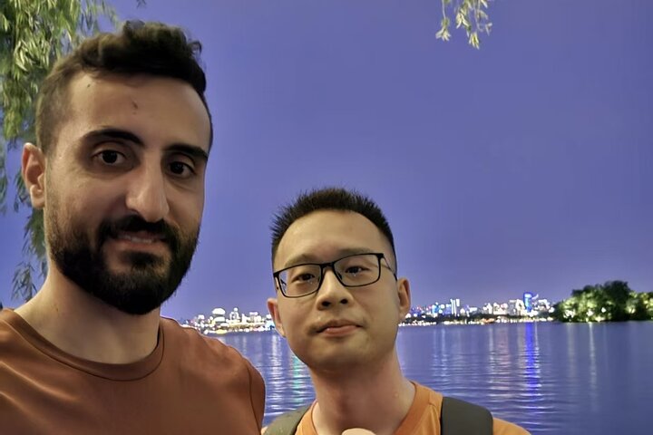 Authentic Hangzhou 1 Day Trip with a Local Guide