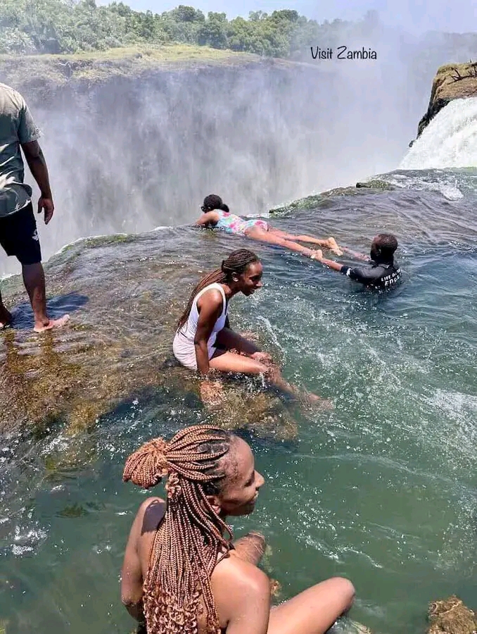 Victoria Falls Mudo Tours and Travel Logistics