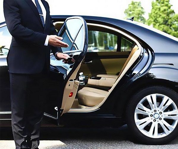 Karachi Airport Transfer, Airport Pick and Drop, Private Chauffeur