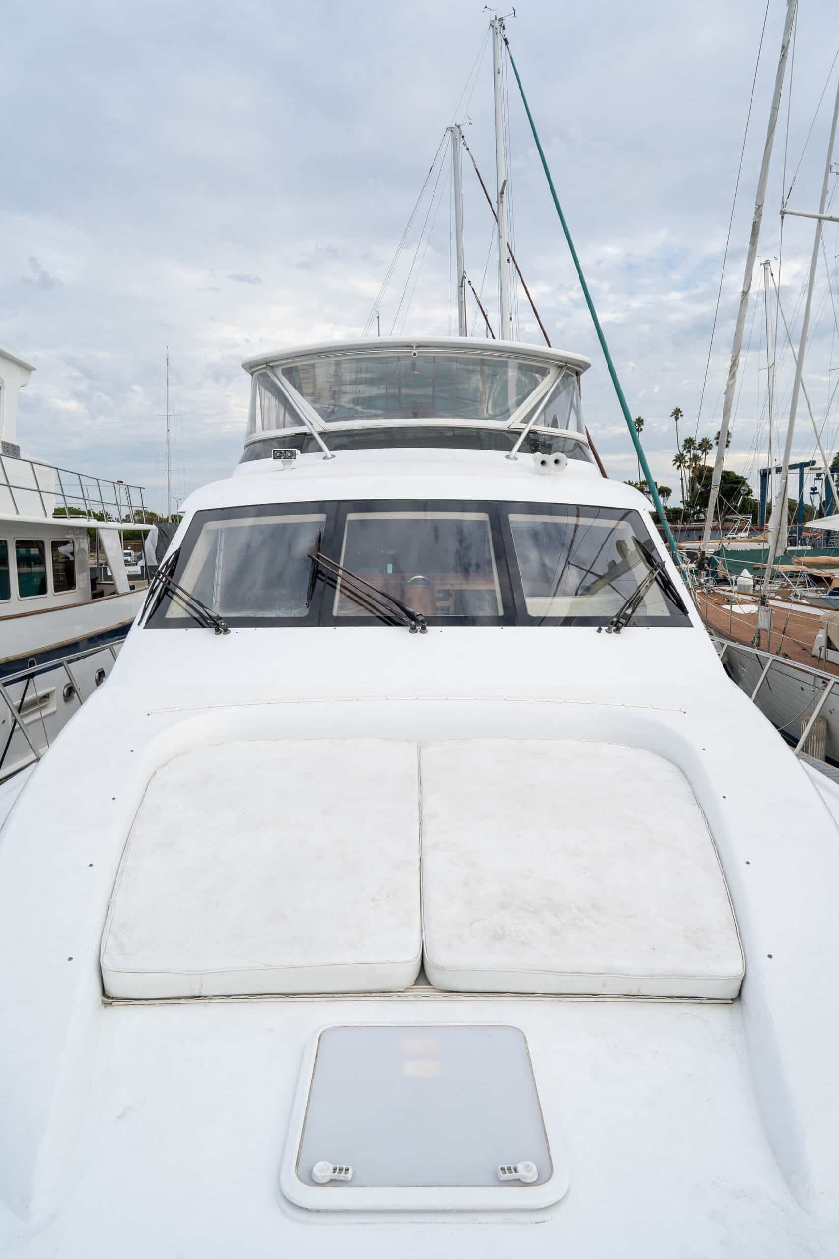 65' HATTERAS / FAMILY HATTERAS