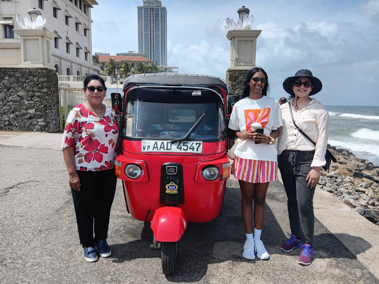 Colombo City Tours by Tuk Tuk