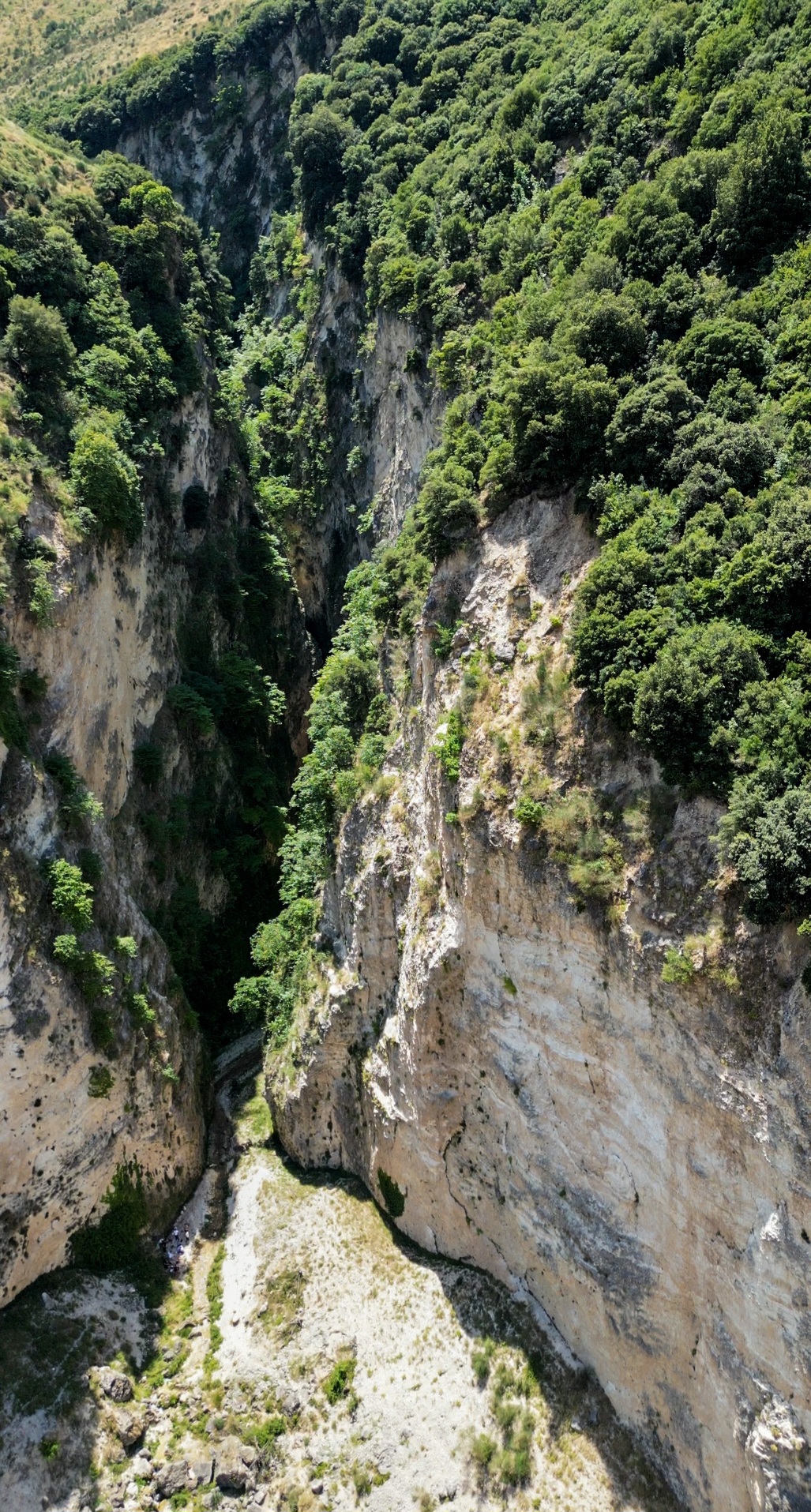 Vlore:Discover Velca Village