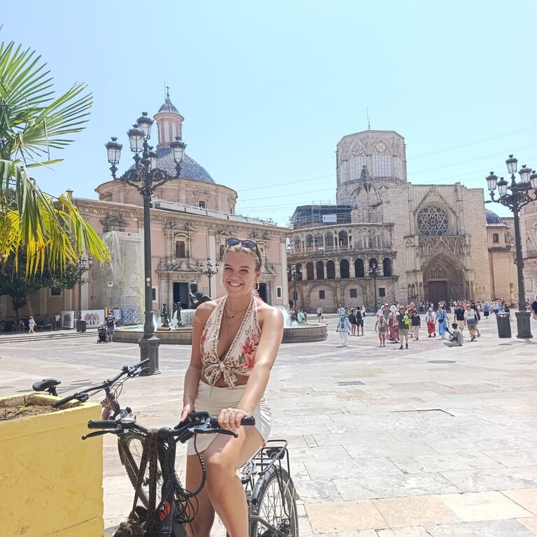 MO'bike - Bike Rental & Tours