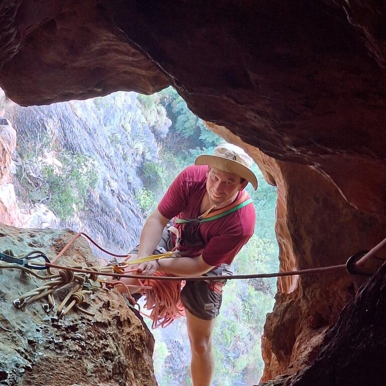 Hot rock climbing school