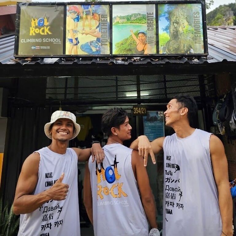Hot rock climbing school