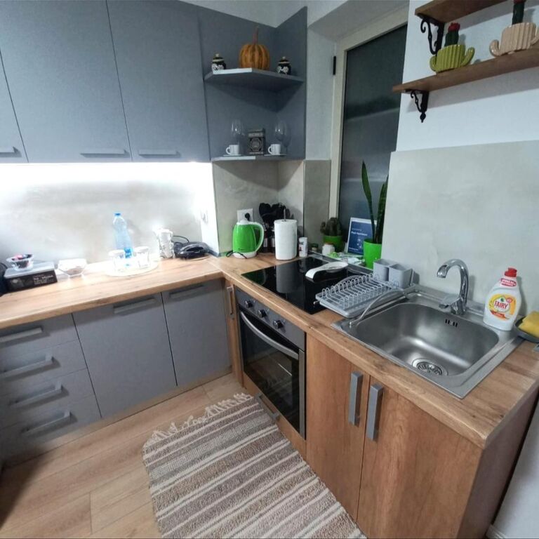 Regis Apartment