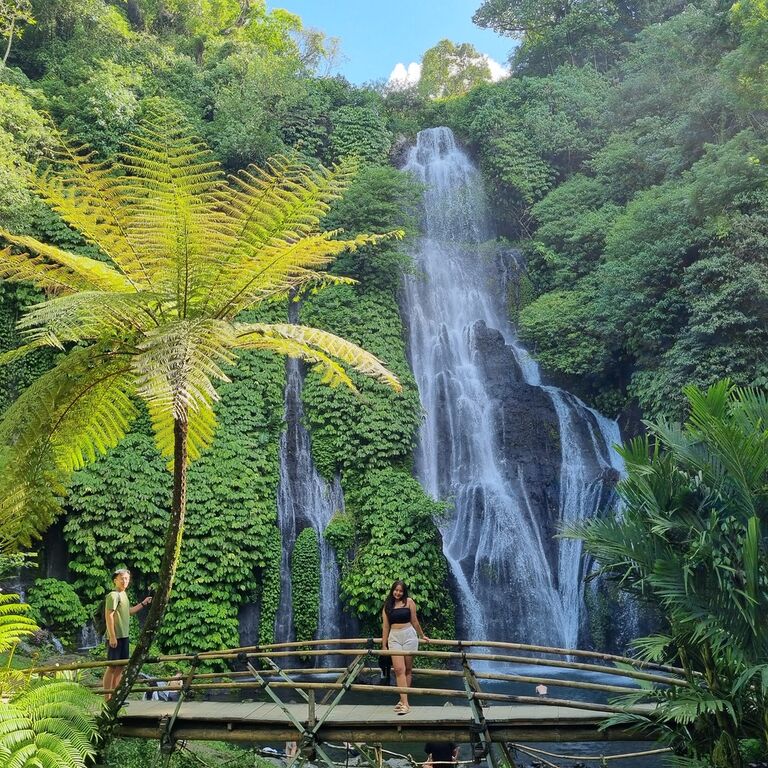 Explores Bali