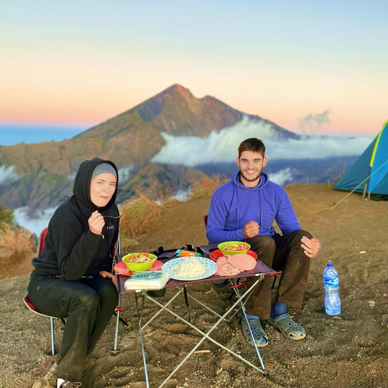 Mount Rinjani Trekking 2 Day to Crater Rim