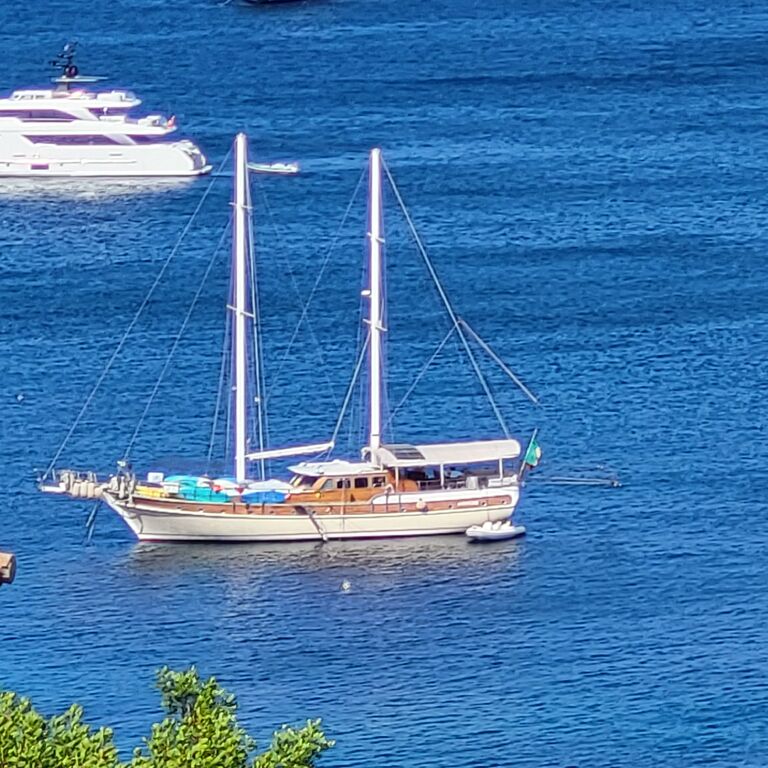 Yacht Boutique