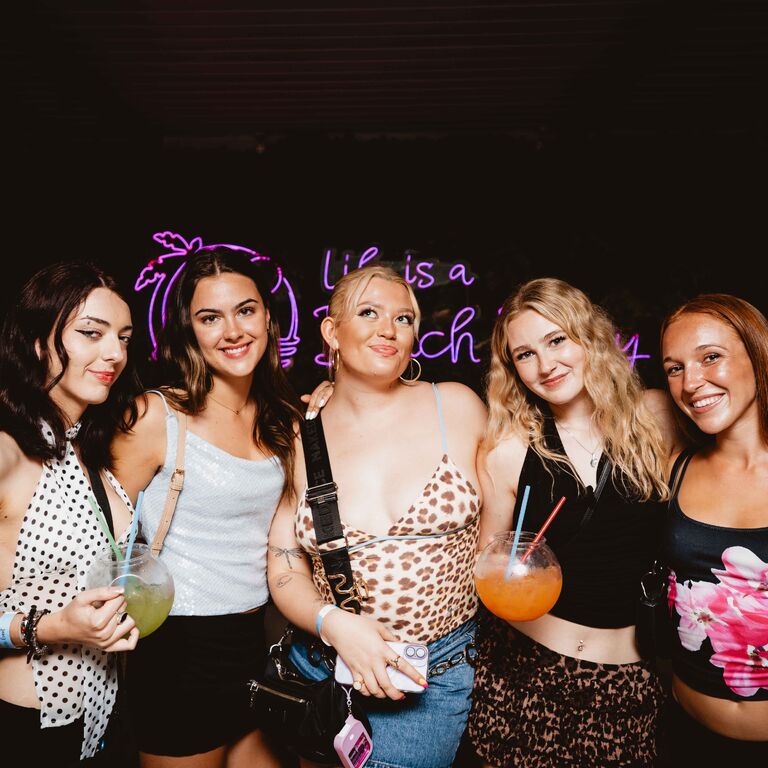 LIFE IS A BEACH PARTY