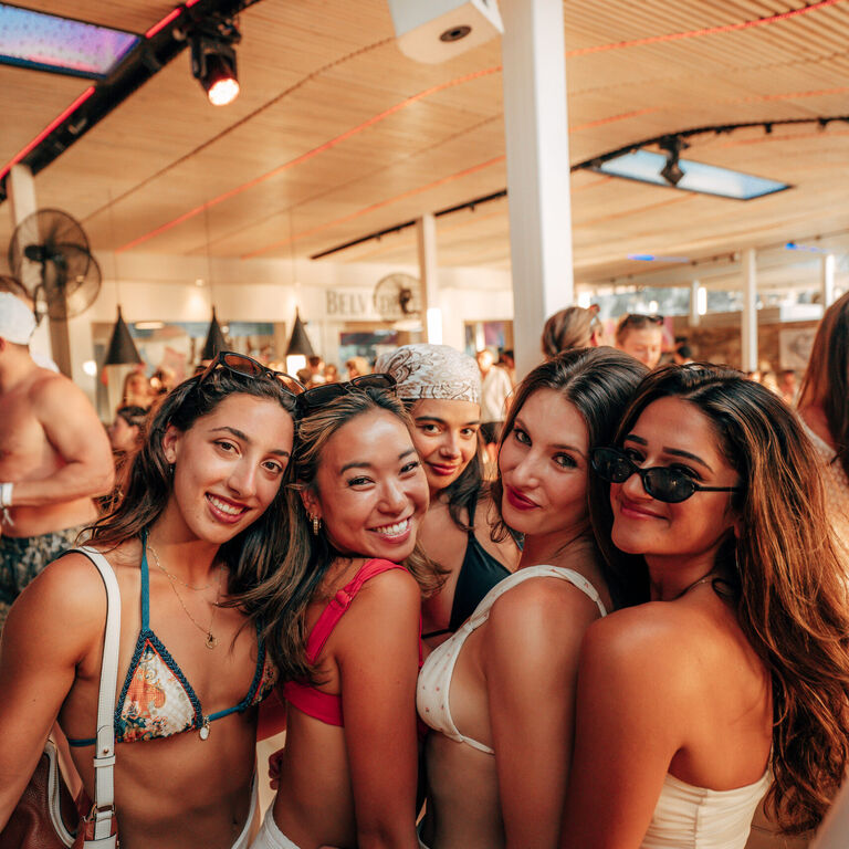 LIFE IS A BEACH PARTY
