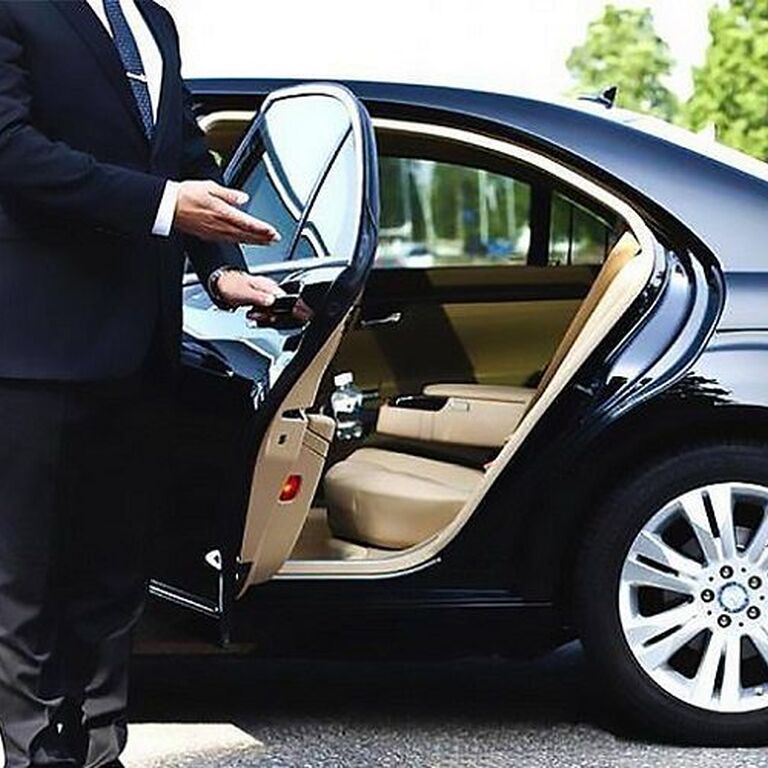 Karachi Airport Transfer, Airport Pick and Drop, Private Chauffeur