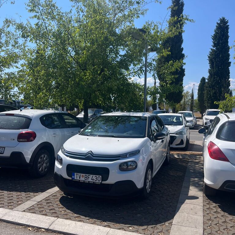 Quick car rental Tivat