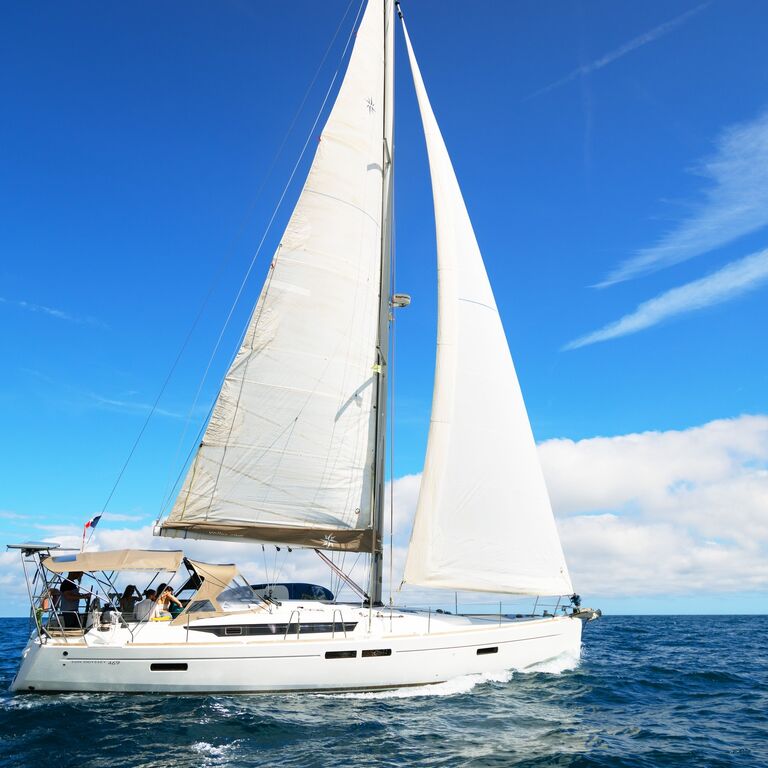 SAILING DAY CRUISE ON FRENCH RIVIERA
