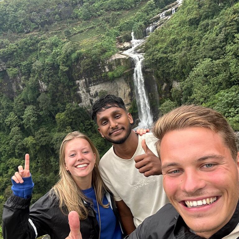 Nuwara-eliya Tuk Tuk Tea Falls Adventure
