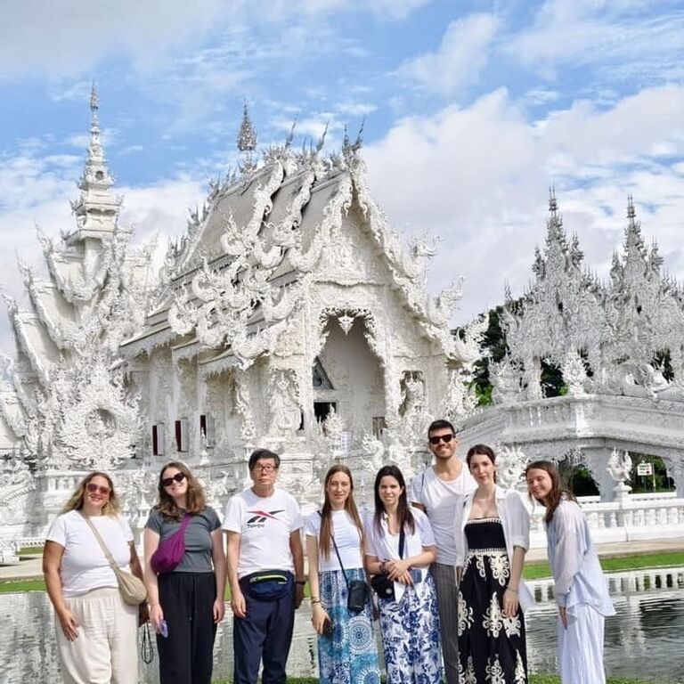 Chiang Rai: Guided Full-Day Highlights with Buffet Lunch