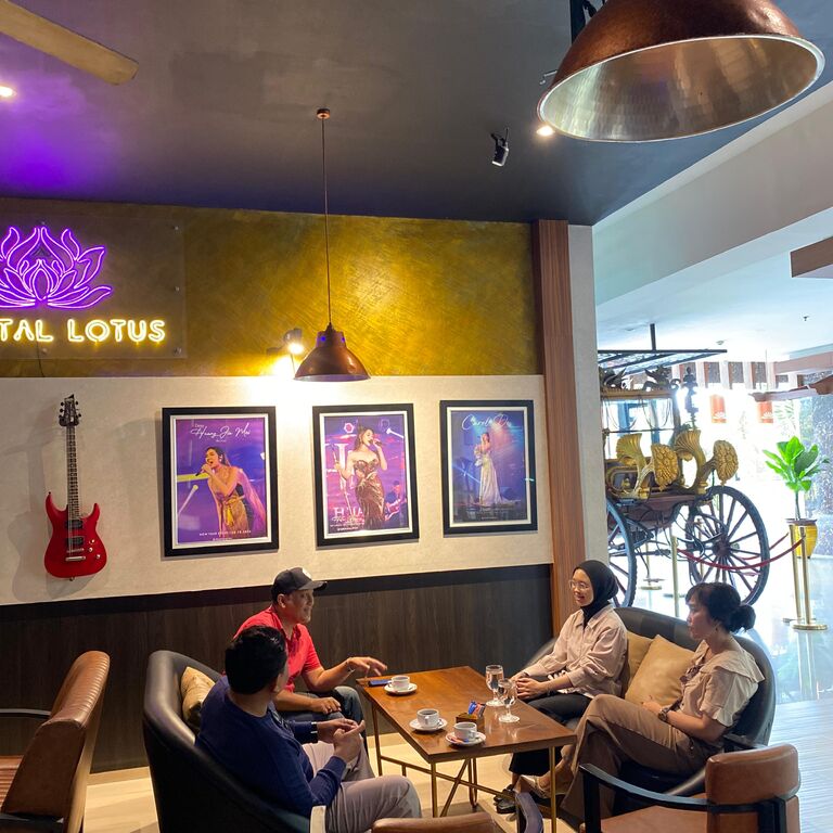 Crystal Lotus Hotel