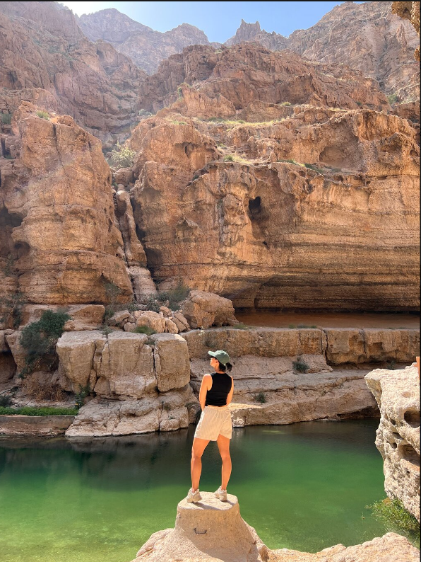 Full Day Private Tour to Wadi Shab and Bimmah Sinkhole