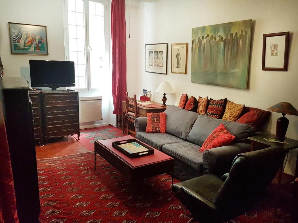 FAMILY APARTMENT