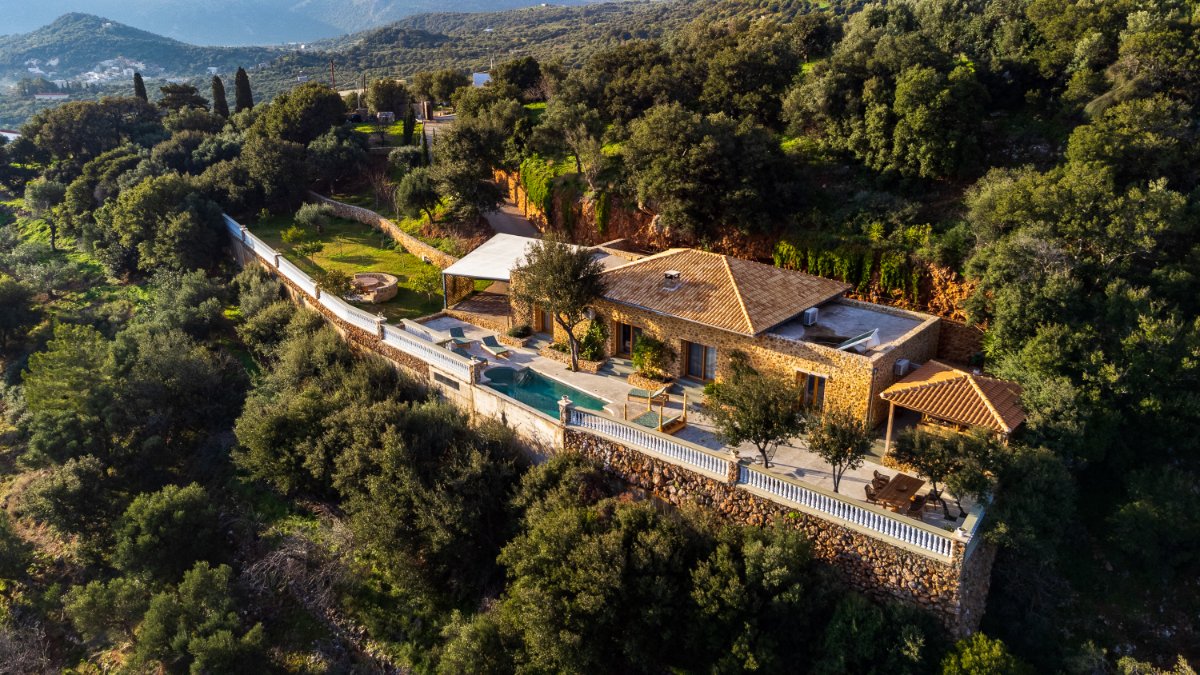 Oak Tree Estate-Luxury Villa