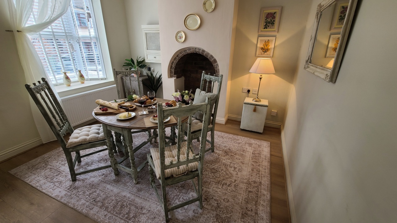 Charbon Cottage