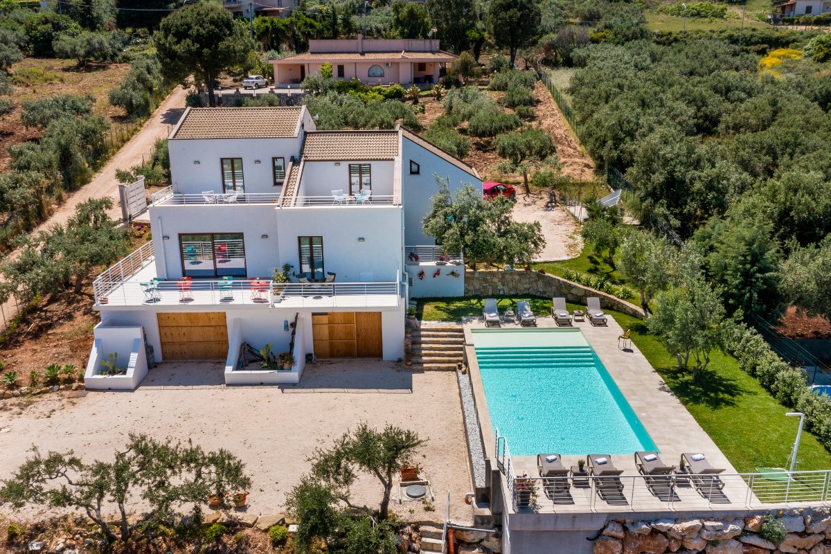 Villa Maria piscina vista mare