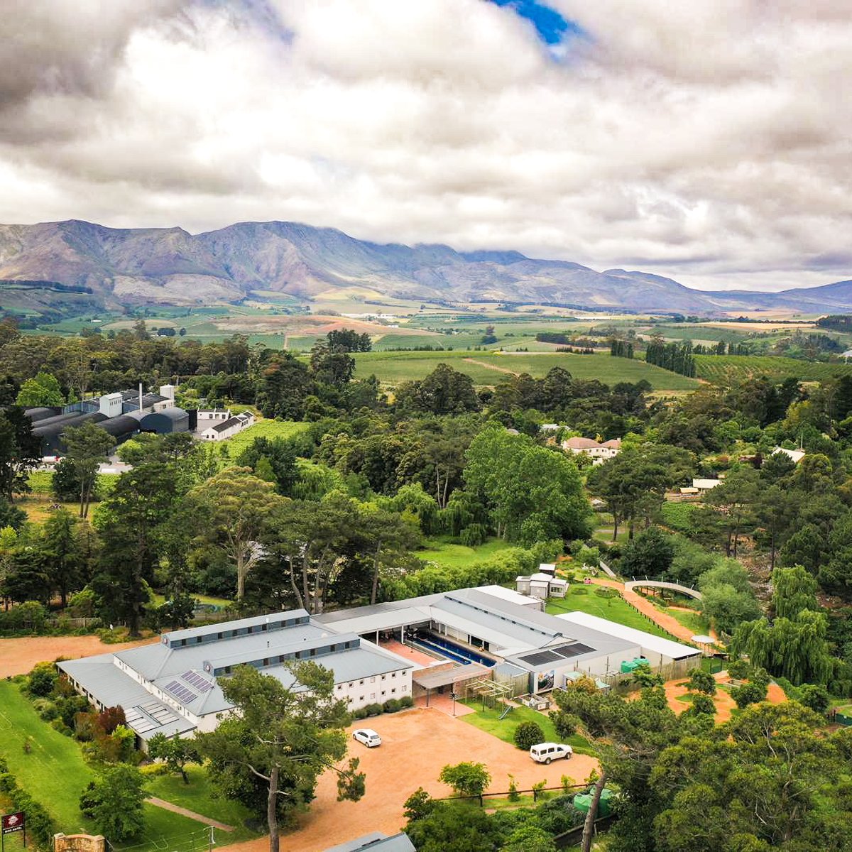 Trail's End Adventure Hotel