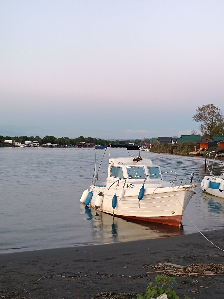 Big blue boat trip Ulqin