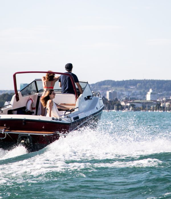 Blauer Peter GmbH - Motorboot